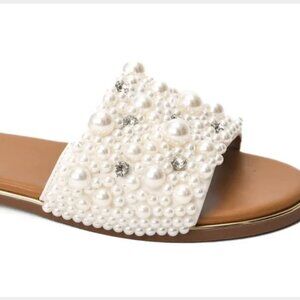 Hey Girl by Corkys Gimme Kiss Ivory Pearl Embellished Slide Sandals, New in box